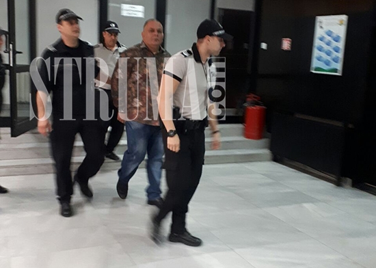 Майката на Марто Дебелия в съда: Тия к*рви му съсипаха живота, толкова е наивен и добър (СНИМКИ)