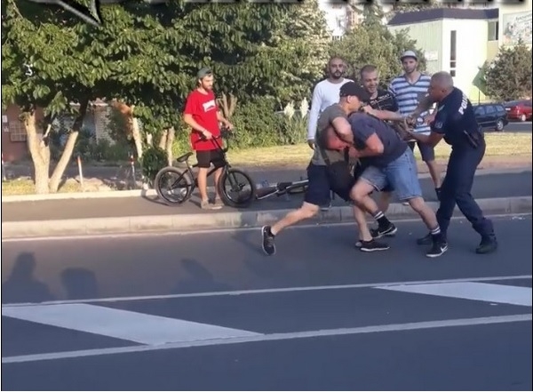 Екшън по ямболски! Пиян кримигерой побърка полицаи при арест (ВИДЕО)