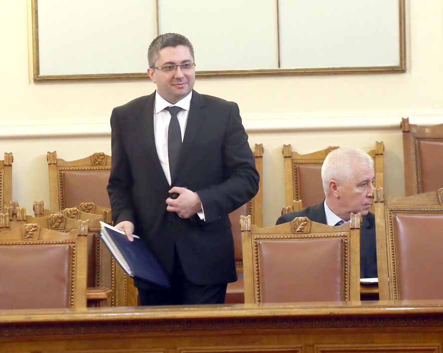 Министър Нанков с големи новини на варненци!