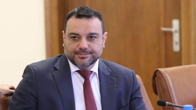Уволняват директора на ДАИ-София заради корупционния скандал