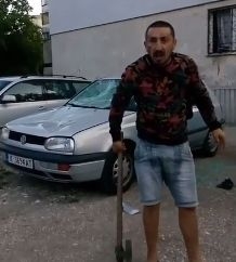Подивял русенец грабна брадвата и стана страшно (ВИДЕО)