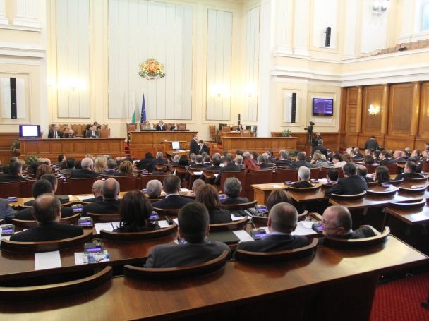 Мажоритарният вот влезе в парламента