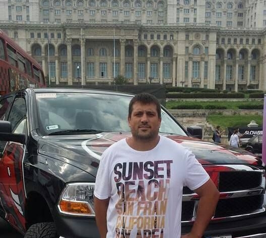 Първо в БЛИЦ! Жълта война в Пловдив: Таксиджии заплашват и гонят колеги, горят коли, размахват юмруци (СНИМКИ/ВИДЕО)