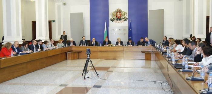 Томислав Дончев обяви: Свидетелство за съдимост може да отпадне след няколко седмици 