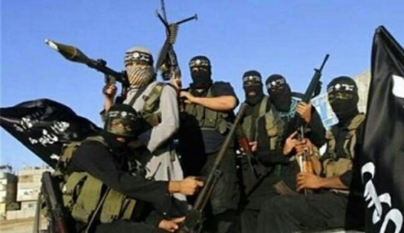 Край Ракка „спецназ” на ИД уби 32 заспали кюрди и взривил командир на YPG