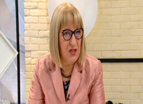 Цачева: Не посетих Борисов в болницата, нито Сакскобургготски на юбилея му