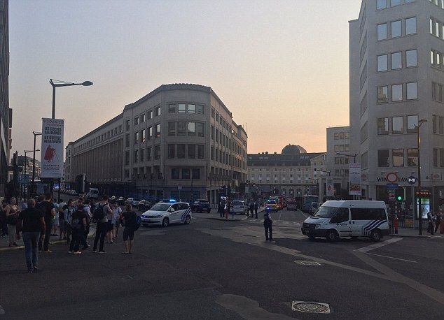 Поредният терор в Брюксел: Камикадзе задейства адска машина в централната гара на града (НА ЖИВО)