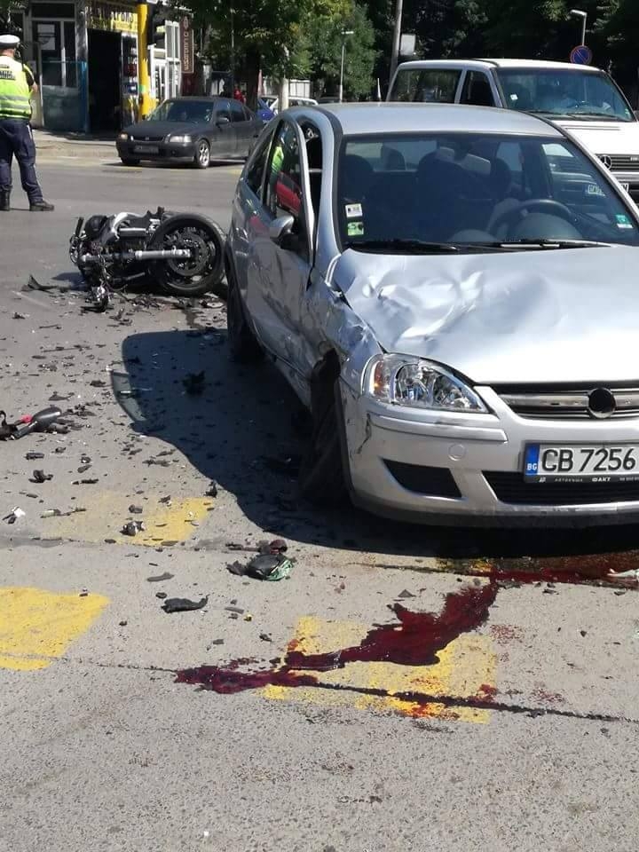 Само в БЛИЦ! Вижте нови СНИМКИ (18+) от бруталната катастрофа, която оплиска с кръв столичния булевард „Тодор Александров” 