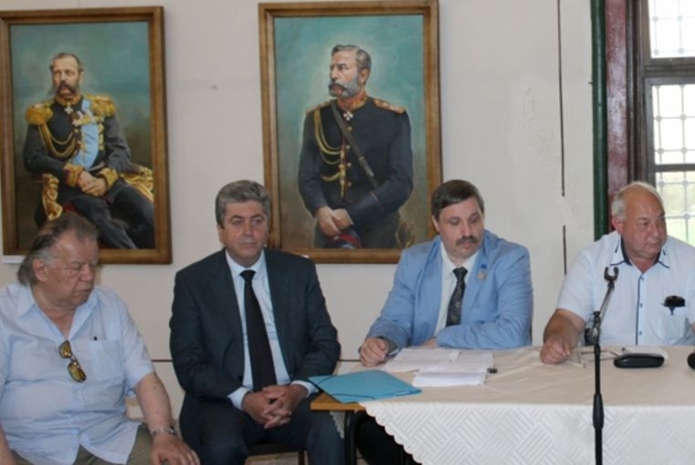 Първанов: Чинията на Бузлуджа да стане пантеон на държавността