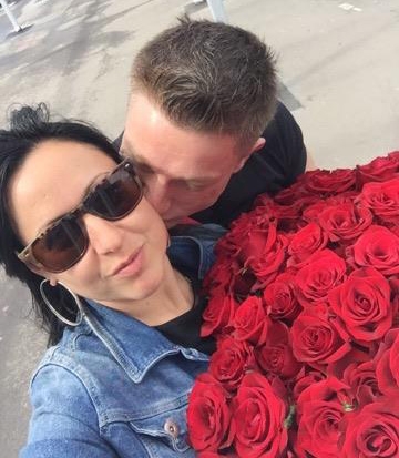 Любов като по филмите завърши с уникално предложение за брак на емблематично място в Лондон (СНИМКИ)