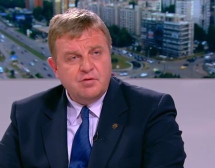 Каракачанов коментира "сделката с изтребителите" и посочи какъв боен самолет искат българските военни 