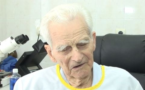 Най-възрастният практикуващ лекар у нас - 94-годишният д-р Танев, разкри тайната си за дълъг живот