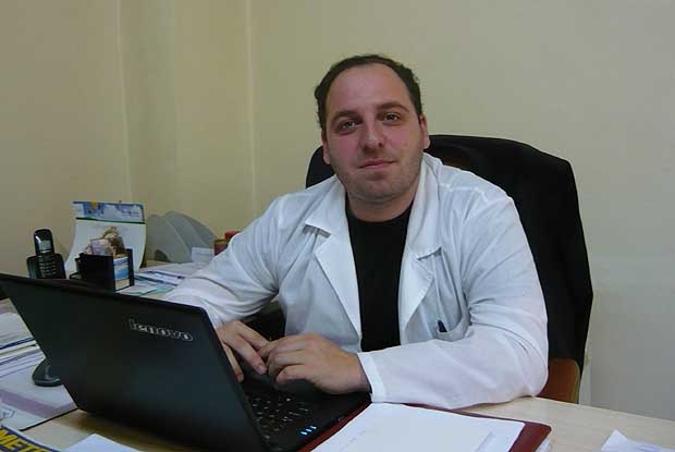 Закопчаха бившия шеф на дупнишката болница 