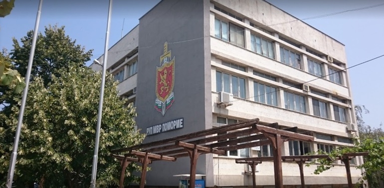 "Отвлечена" гувернантка от Сиера Леоне вдигна на крак поморийската полиция  
