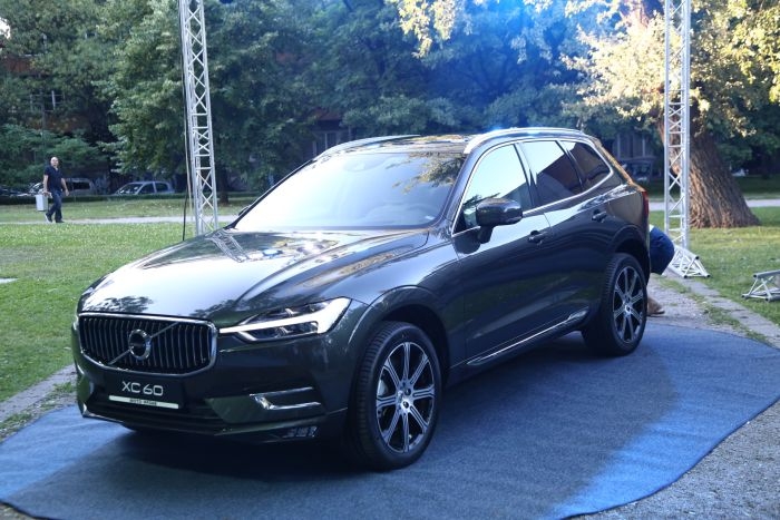 Силно представяне на новия шведски звяр Volvo XC60 (СНИМКИ)