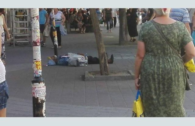 Големец! Този мъж спретна невиждано шоу пред полицията в Пазарджик (СНИМКИ)