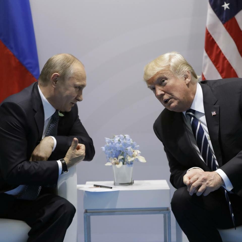 Първо ВИДЕО от започналата среща между Доналд Тръмп и Владимир Путин, ето какво си казаха 