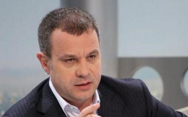 Петър Волгин одобри палежа край НДК, но вижте как му отговори Кошлуков (СНИМКИ)