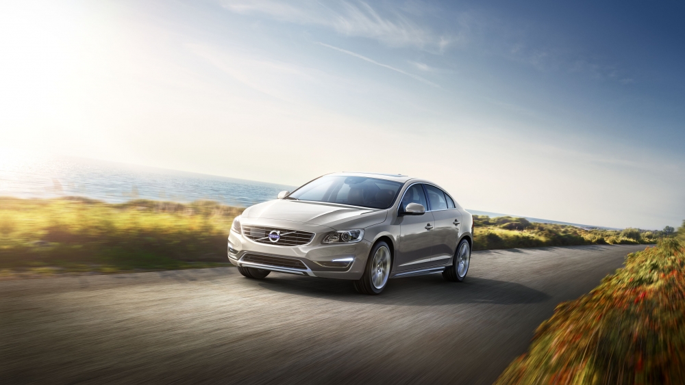 Volvo S60 – спортен дух и бизнес визия с грижа за природата (СНИМКИ)