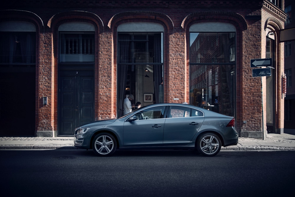 Volvo S60 – спортен дух и бизнес визия с грижа за природата (СНИМКИ)