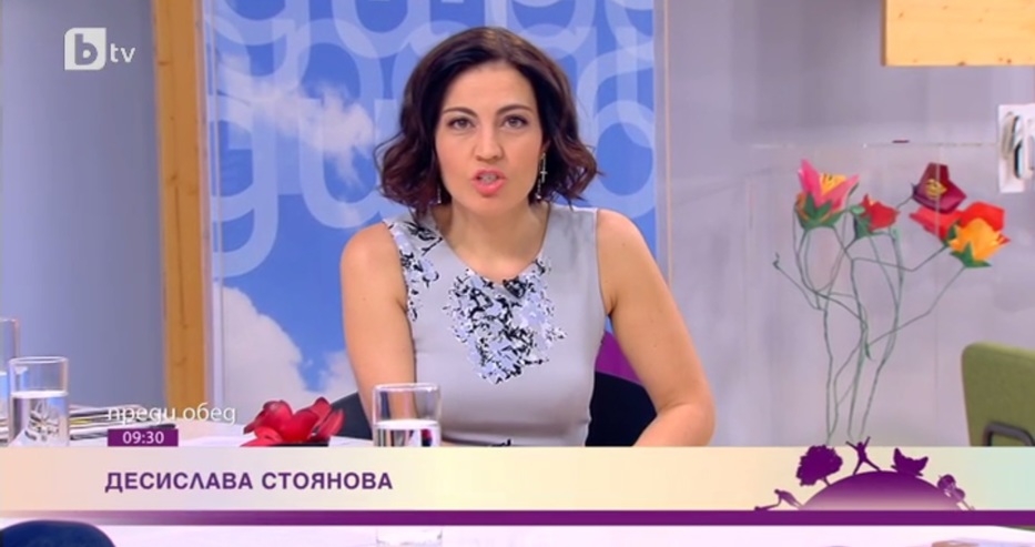 Деси Стоянова отново води сама! Брюнетката разкри къде "тъче" Сашо Кадиев