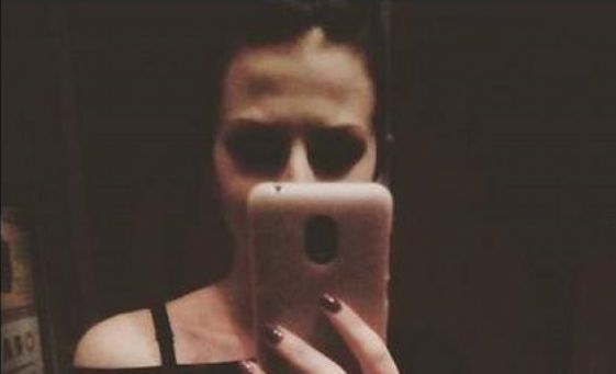 СНИМКИ (18+) на голо момиче цъфнаха на сайта на украинското образователно министерство 
