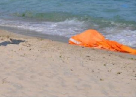 Страшна трагедия с майка и дъщеричката ѝ в морето на Слънчев бряг срещу бистро "Кораба"