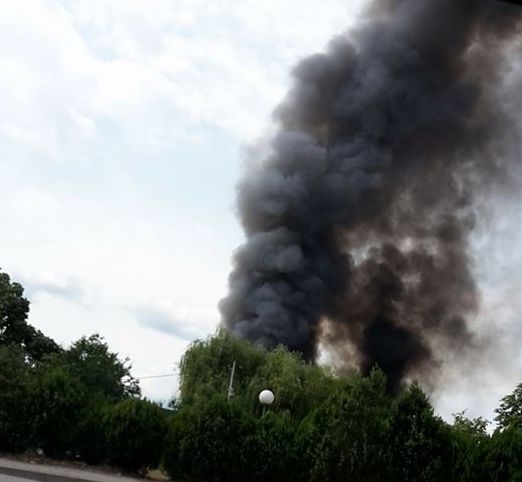 Вътрешният министър обясни какво се случва в Казичене, в мрежата не спират да валят страховити СНИМКИ 