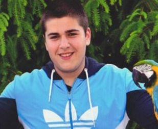 Във втория ден на траур Бяла се прощава с 18-годишния Алекс 