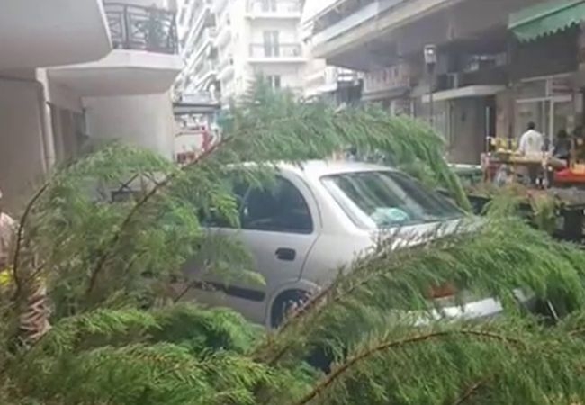 Виктор Николаев директно от Гърция описа ада в южната ни съседка, причинен от циклона "Медуза" (СНИМКИ/ВИДЕО)