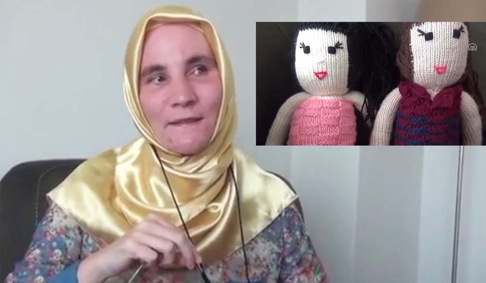 Незрящата Хюля се препитава с плетене на играчки