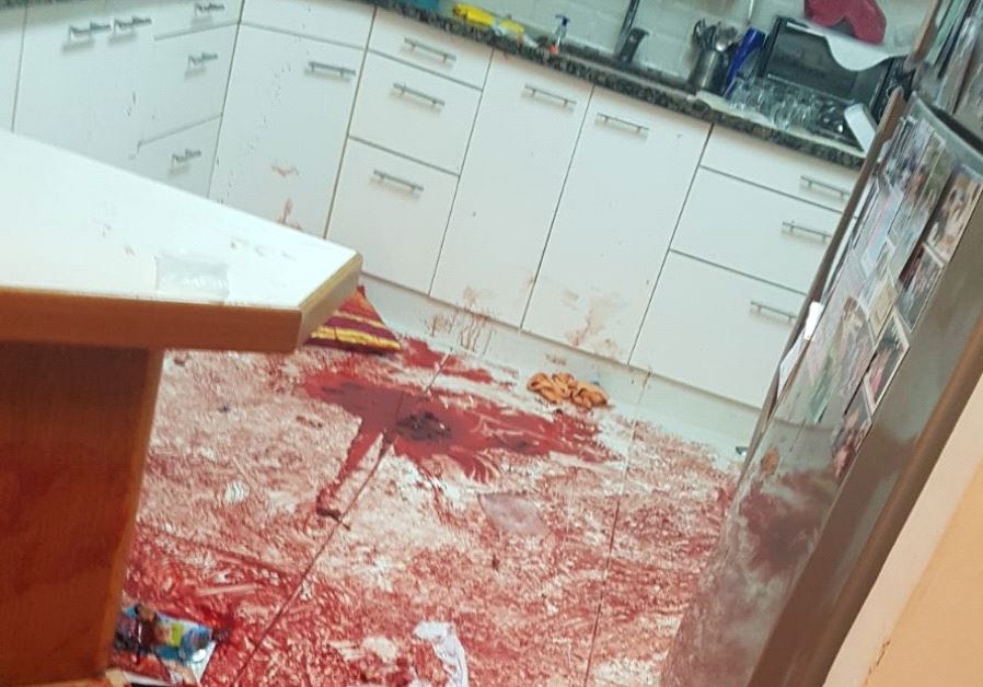 В Израел става страшно! Трима евреи убити в дома им от палестинец