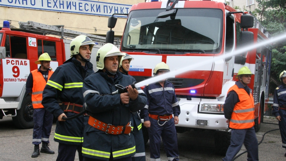 Извънредно! МВР потвърди ексклузивната новина на БЛИЦ за пожар в известен столичен хотел и даде подробности за случващото се