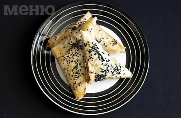 Такава вкусотия не сте яли! Направете си тези хрупкави банички с крем-сирене и сушени домати