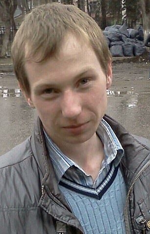 Полицаи държаха за секс робиня руска красавица и бизнес дама 10 седмици, но единият от тях се влюби и тя избяга (СНИМКИ)
