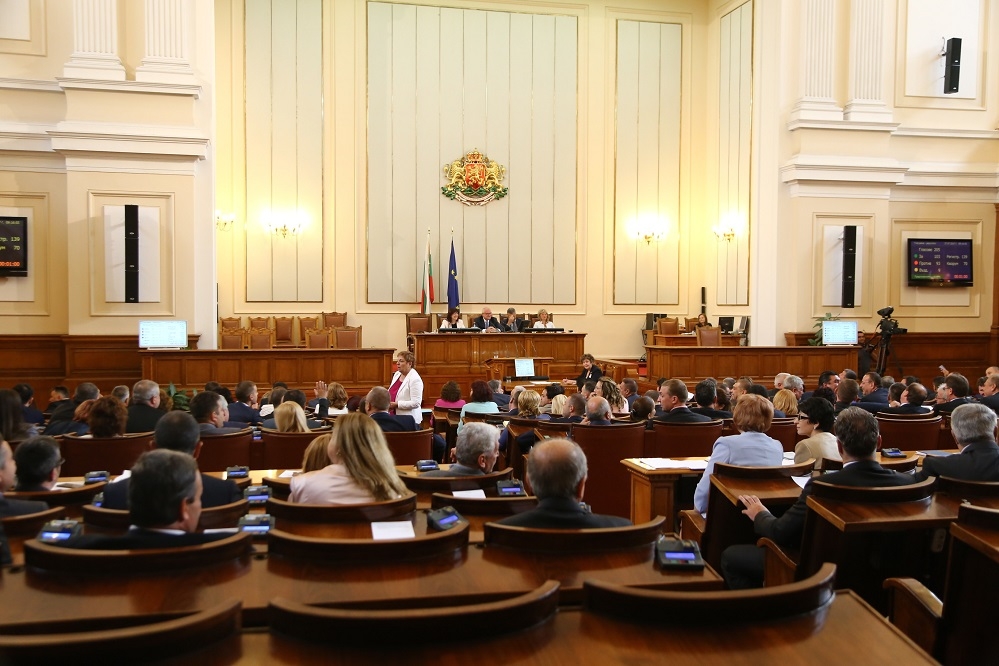 От последните минути: След много спорове депутатите окончателно приеха бюджет 2018 