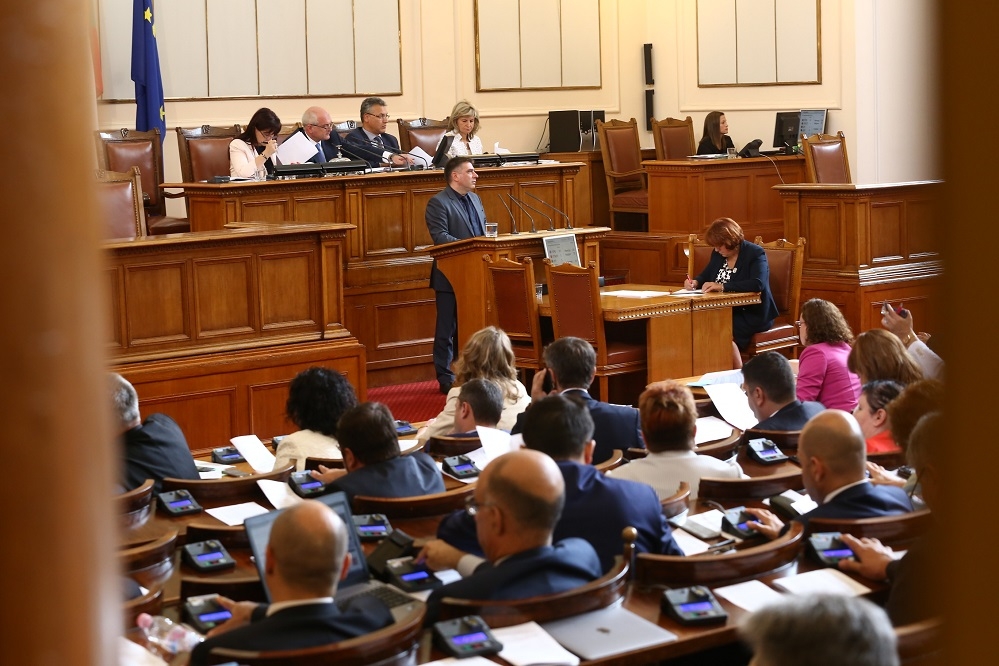 Депутатите гласуваха строги забрани за ГМО храните