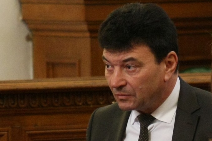 Бизнесменът, дал 4 тона суджук на бившия депутат Живко Мартинов, скандално: Заплаши ме с "Умрели сте, ако на премиера не му хареса! Ще ви съсипя"