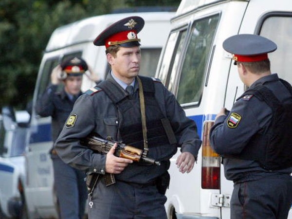Неуловима банда примамва, бие и ограбва гейове