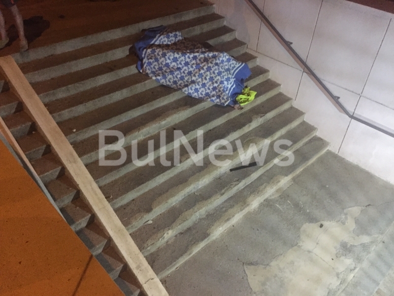 Брутални кадри от зверската касапница с труп във Враца, полицай загуби окото си и бере душа (СНИМКИ 18+)