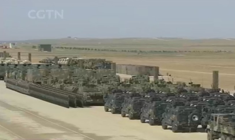 Китай показа ракета „Убиецът на самолетоносачи” и изтребител от 5-то поколение на мощен военен парад (СНИМКИ/ВИДЕО)