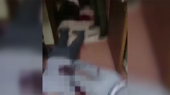 Потресаващо кървави кадри от стрелбата в съда в Москва: По пода лежат труповете на престъпниците (ВИДЕО 18+)
