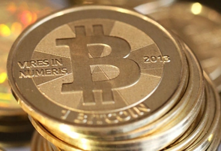 Биткойн се раздели заради спор 