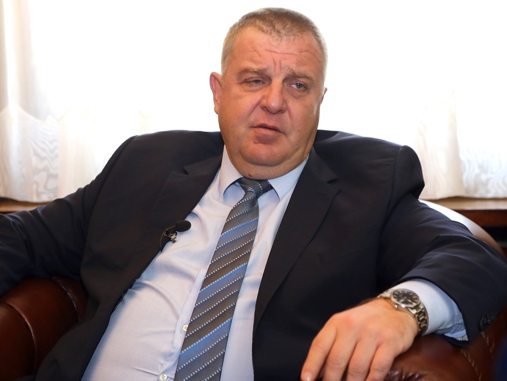 Каракачанов с култов коментар за сватбата на дъщеря си, вицепремиерът проговори и за скандала с убиеца от Пещера и акцията на Валери Симеонов на Слънчев бряг (ВИДЕО)