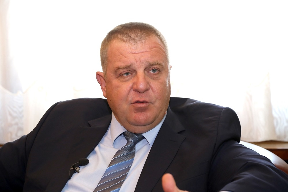 Каракачанов обяви във Варна прекрасна новина за 800 000 пенсионери