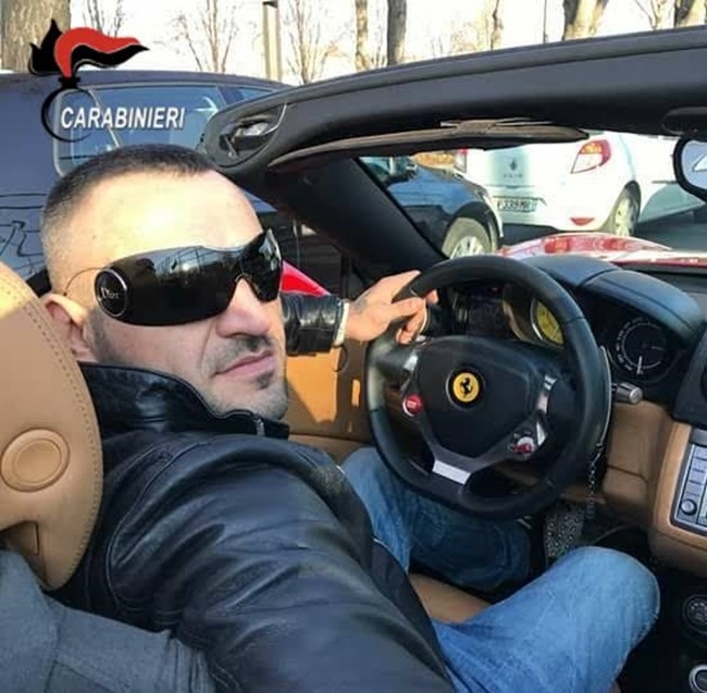 Познавате ли тези двама българи? Арестувани са в Неапол  и са част от жестока банда, грабела и убивала наред (СНИМКИ/ВИДЕО)