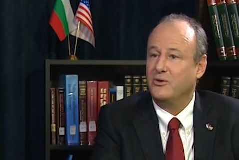 Американският посланик у нас: Не искам да ви подведа с обещание, че визите ще паднат скоро