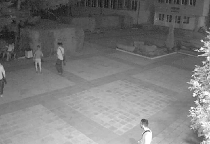 Циганите пребили Васил в с.Победа след сватба заради стар конфликт с главатаря им, момчето е пострадало тежко (ВИДЕО)