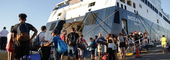 В Атина все едно бомба е паднала