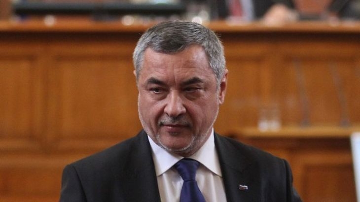 Световни звезди треперят от Валери Симеонов, не искат да идват в България!